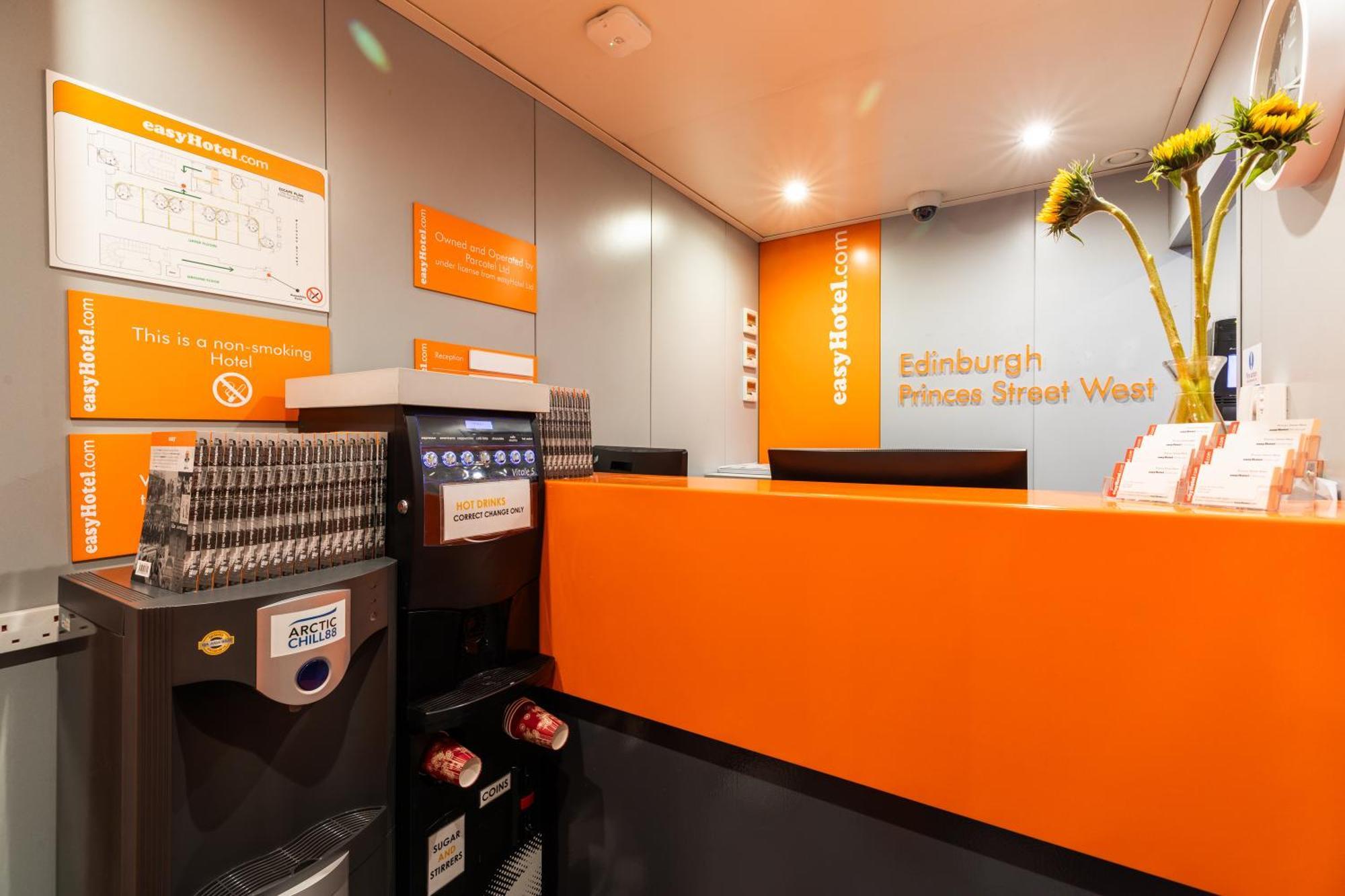 Easyhotel EDI Exteriér fotografie
