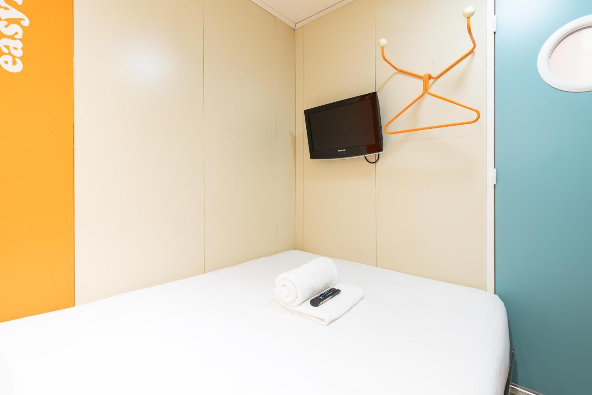 Easyhotel EDI Exteriér fotografie