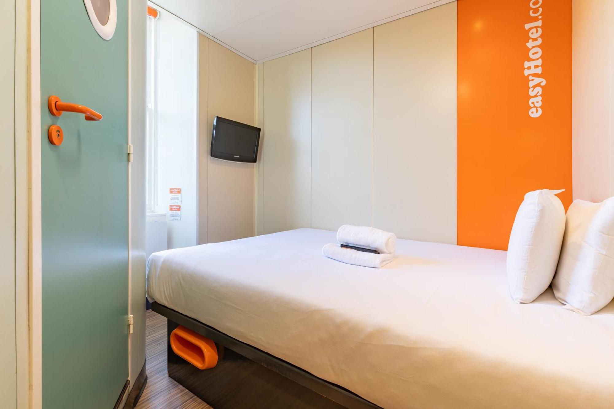 Easyhotel EDI Exteriér fotografie
