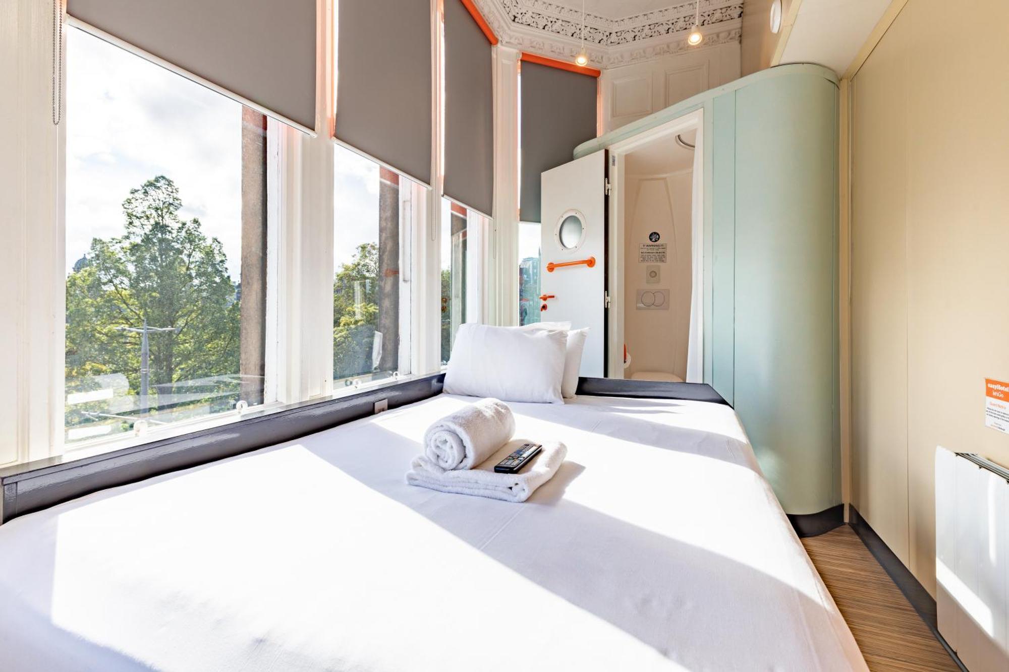 Easyhotel EDI Exteriér fotografie