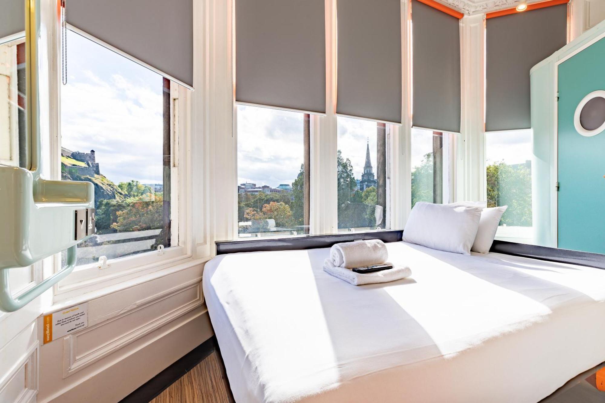 Easyhotel EDI Exteriér fotografie