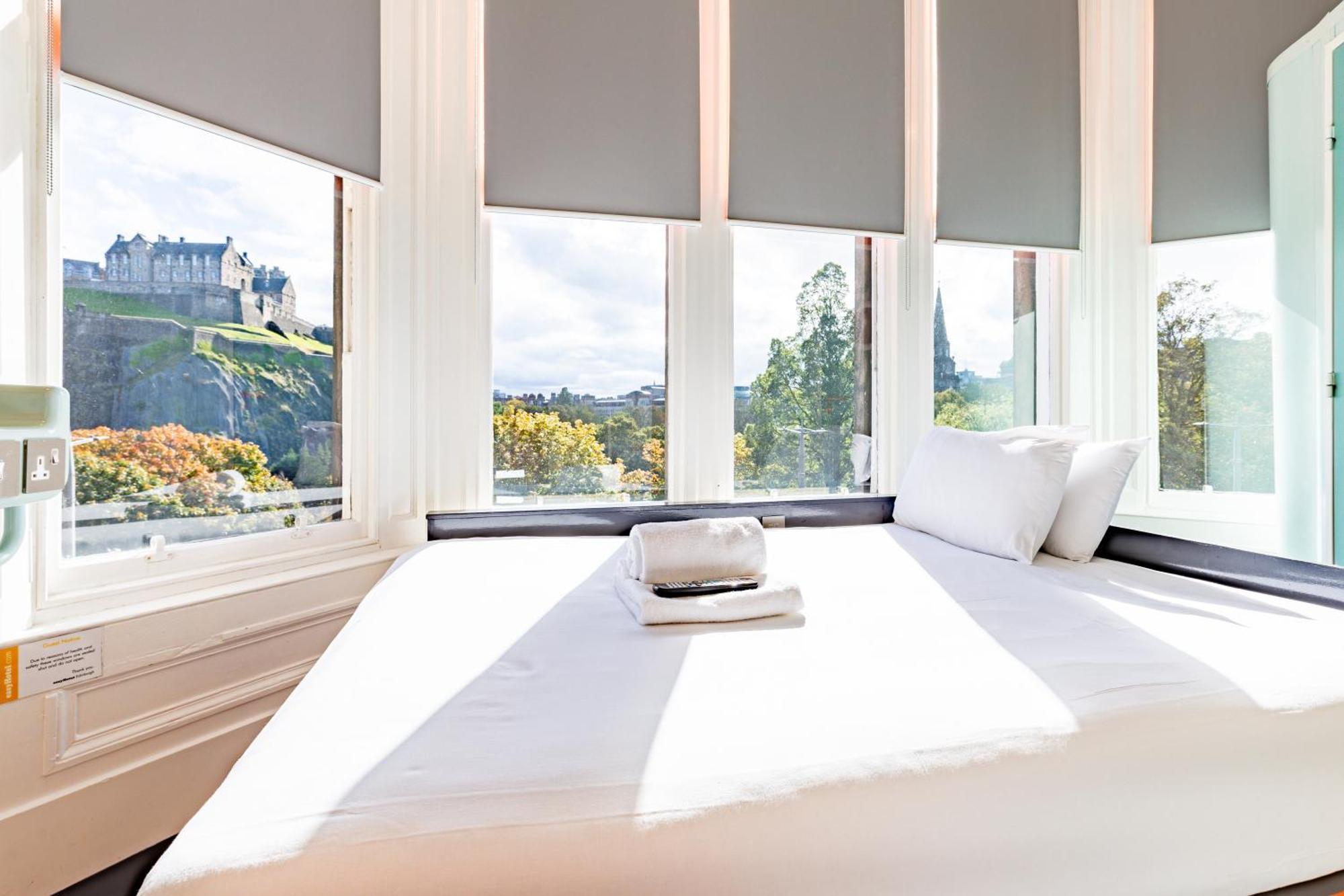 Easyhotel EDI Exteriér fotografie
