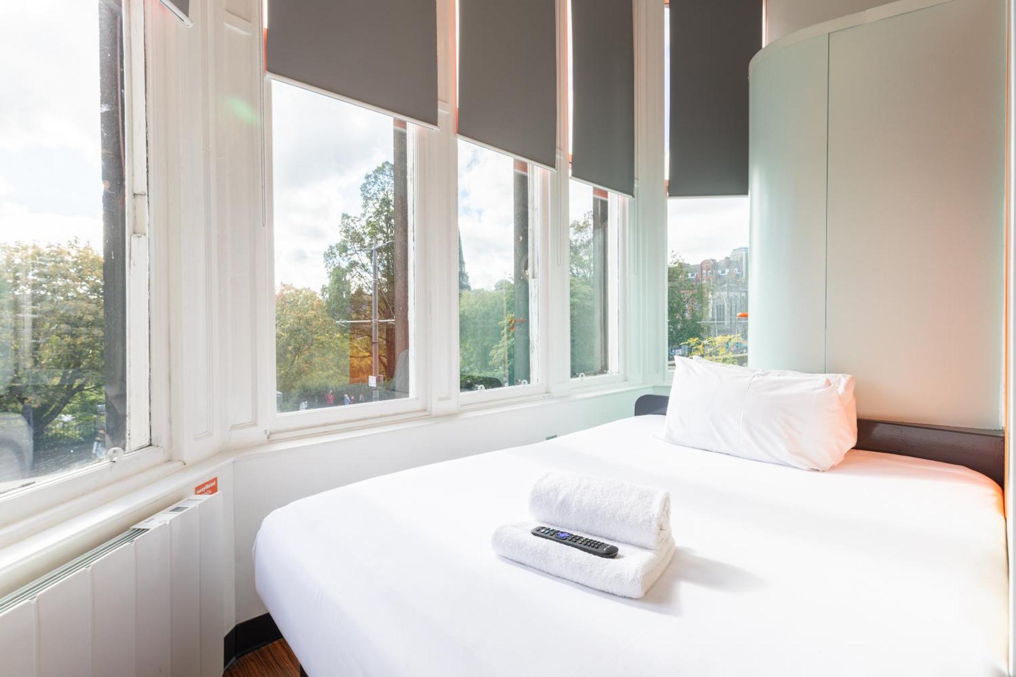 Easyhotel EDI Exteriér fotografie