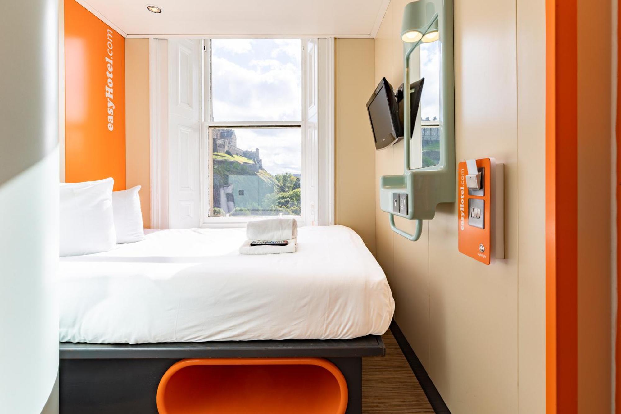 Easyhotel EDI Exteriér fotografie